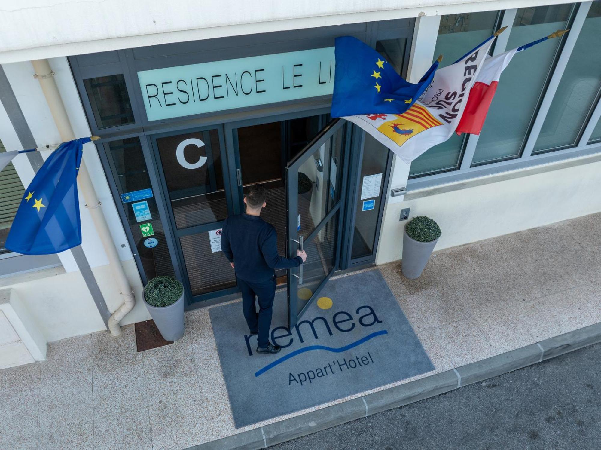 Nemea Appart Hotel Le Lido Cagnes Sur Mer Eksteriør billede
