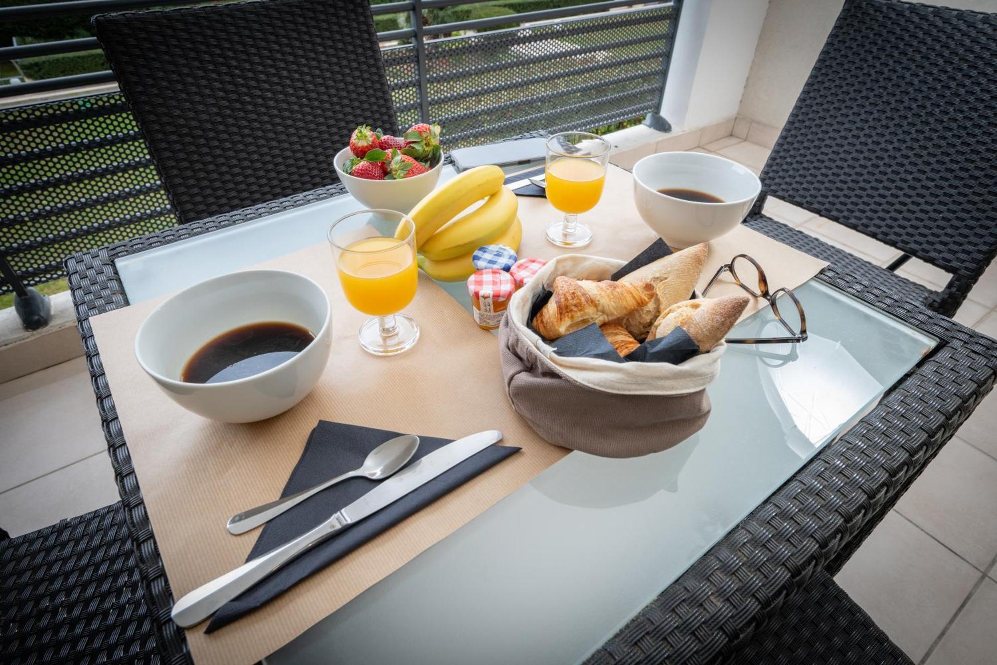 Nemea Appart Hotel Le Lido Cagnes Sur Mer Eksteriør billede