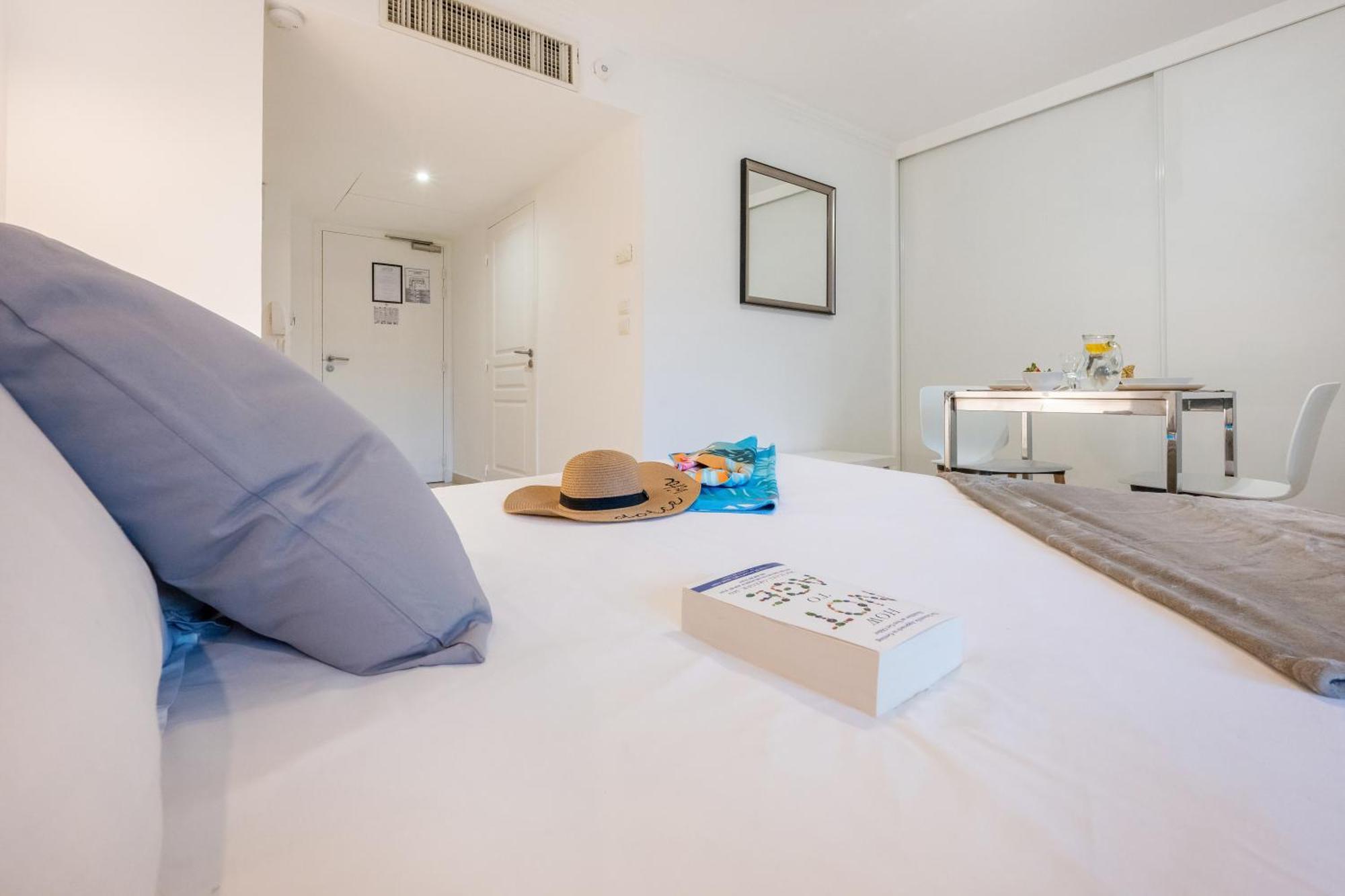 Nemea Appart Hotel Le Lido Cagnes Sur Mer Eksteriør billede