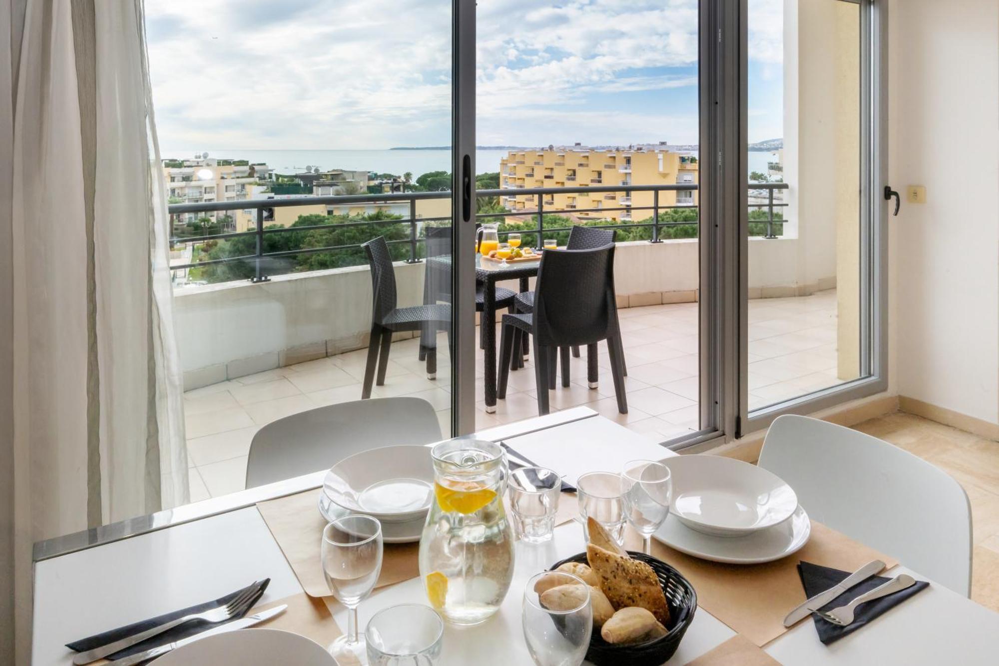 Nemea Appart Hotel Le Lido Cagnes Sur Mer Eksteriør billede